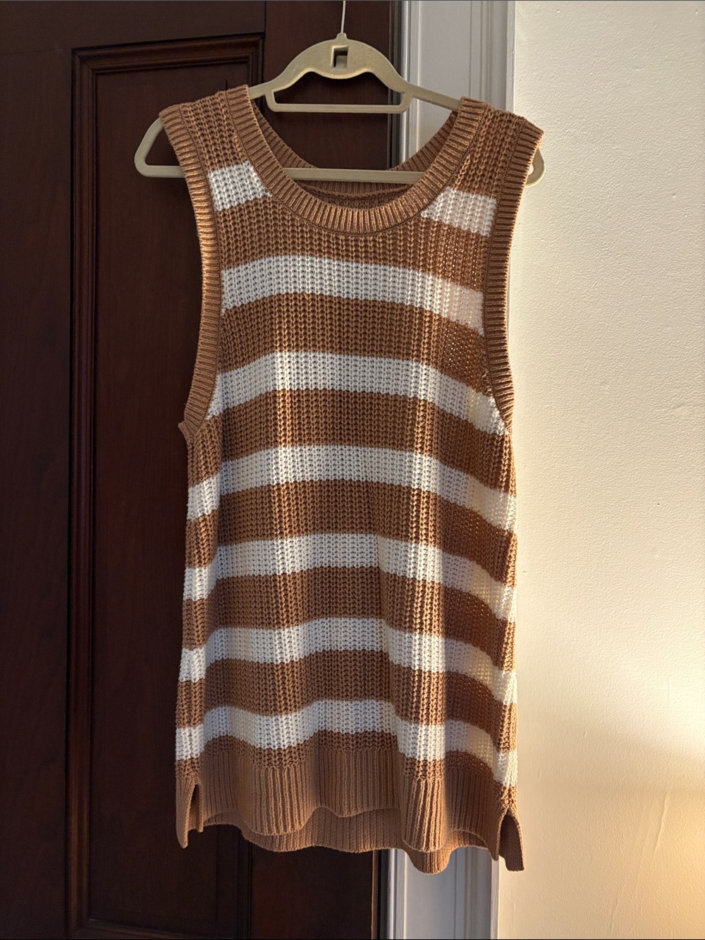 Sleeveless Knit Striped Tank Top - Brown & White